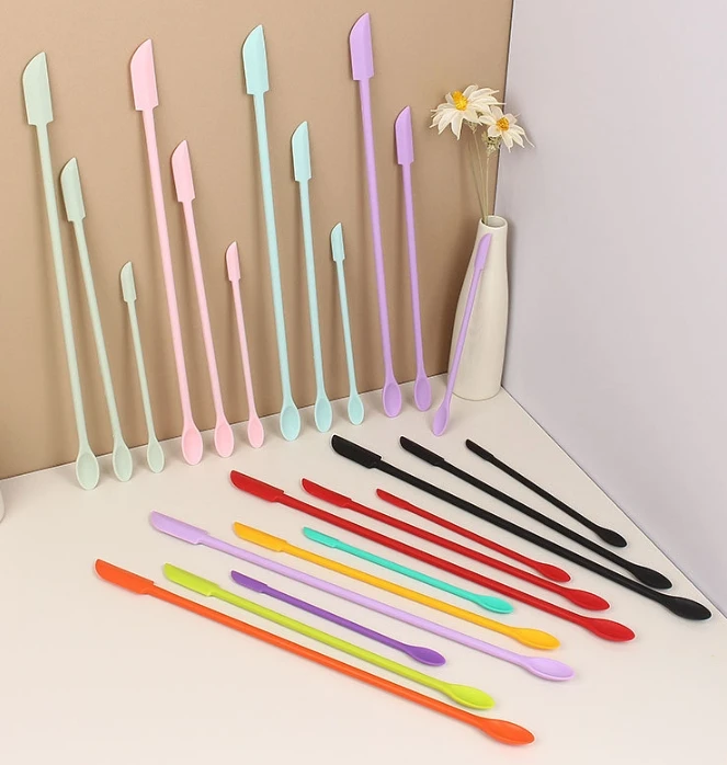 Kitchen Gadgets Under 100 - Espátula de Silicone Resistente ao Calor
